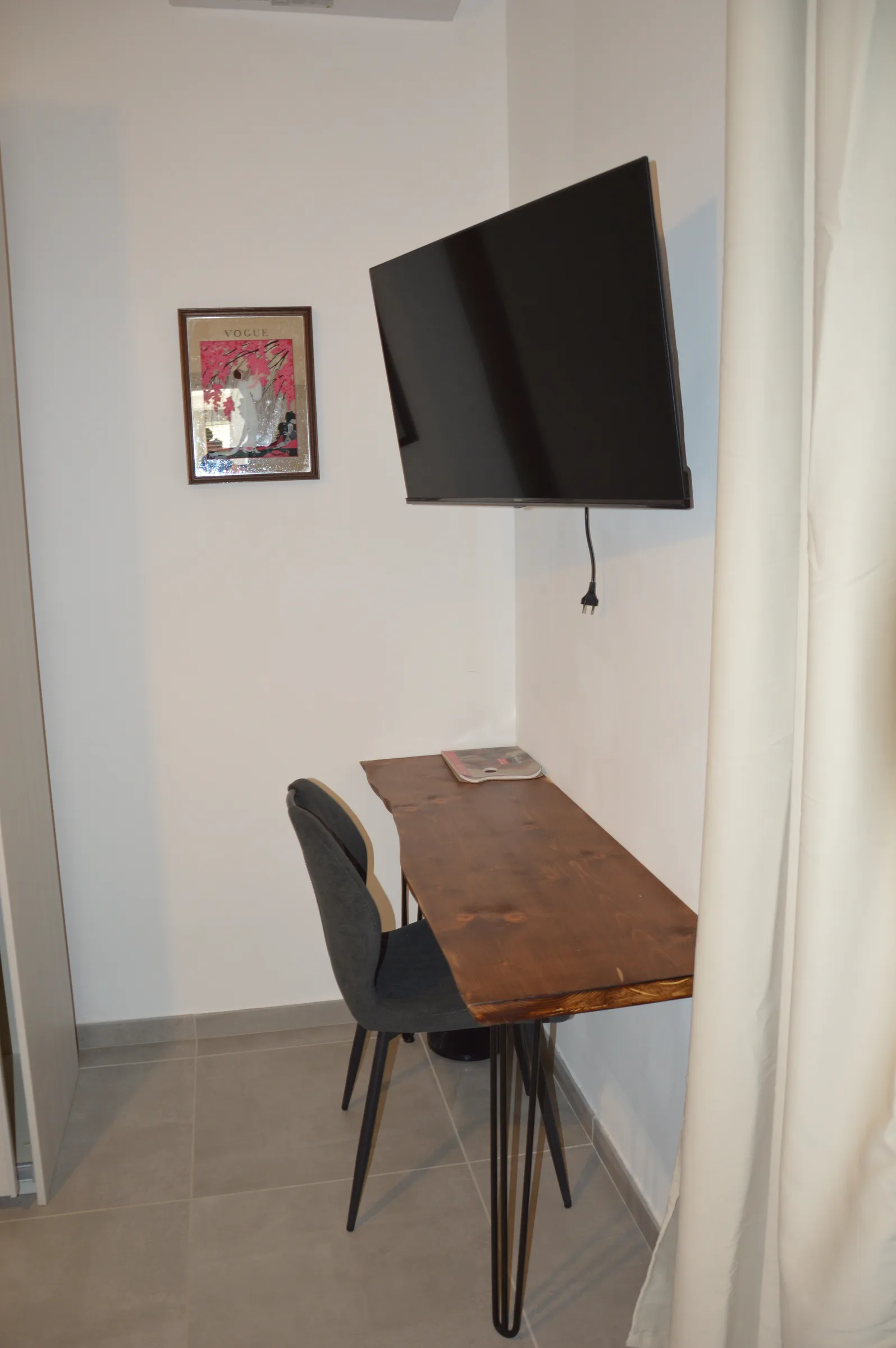 La Master Suite: Comfort Contemporaneo e Dettagli Naturali — foto 4